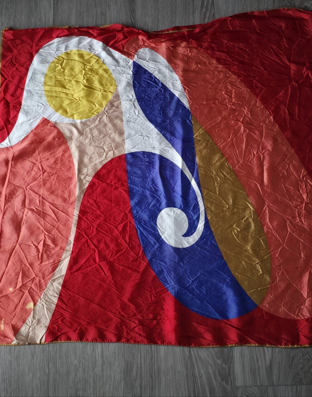 Vintage Beeline Square Scarf Red Blue Gold Abstract Large 30x30 Satin Border